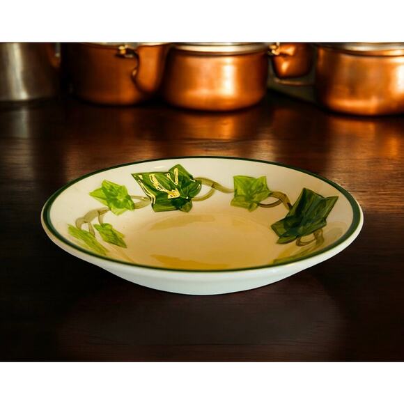 VINTAGE 1950s Franciscan Pottery Green Ivy Leaf Pattern Dessert Fruit Bowl Dish - Picture 2 of 3